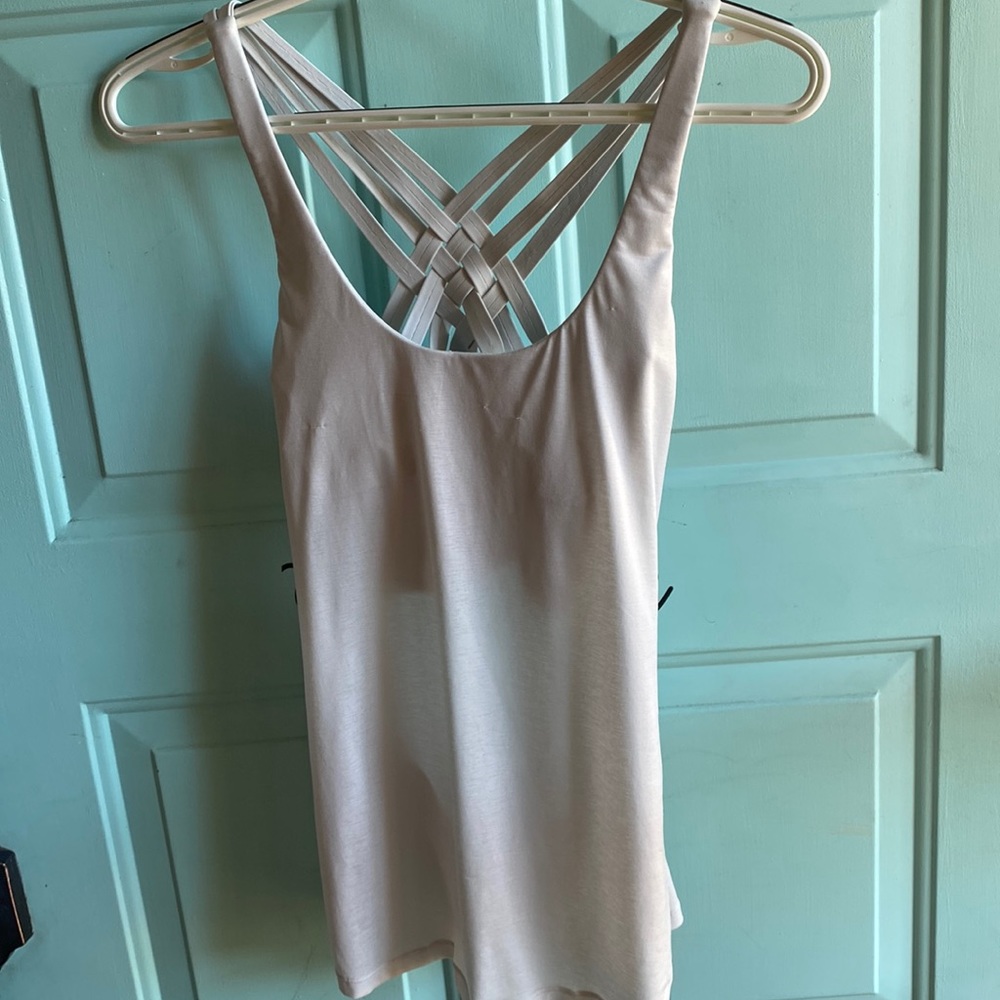 Lululemon tank with built in bra